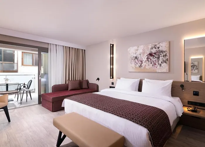 S Boutique 5*