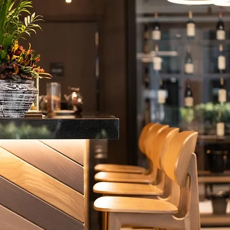 S Boutique 5*