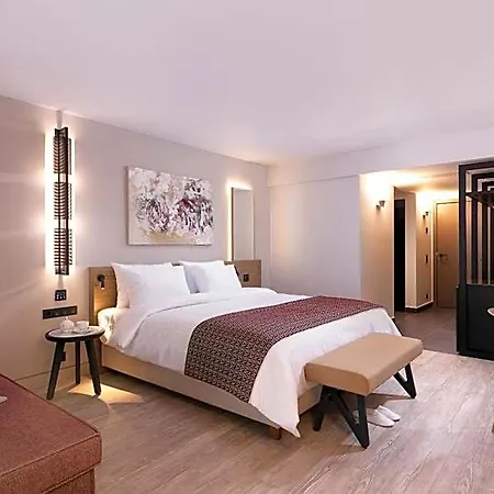 Hotel S Boutique 5*