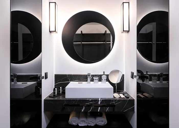 S Boutique 5*