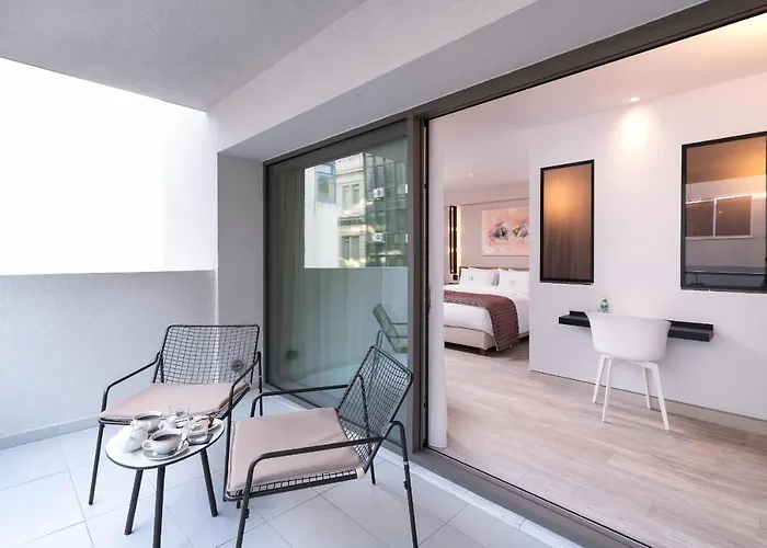 S Boutique 5*