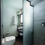 S Boutique 5*