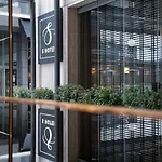 S Boutique 5*